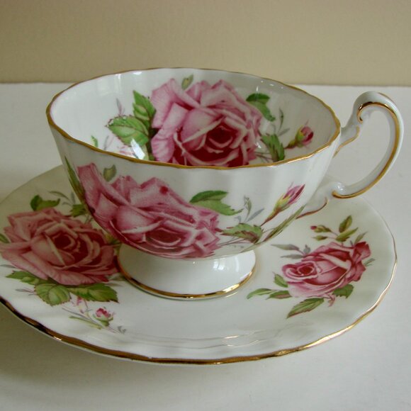 Vintage Aynsley Pink Cabbage Roses Teacup Saucer English Bone China Gold Gilt - Picture 3 of 8